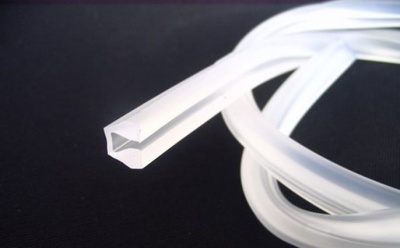 Уплотнитель для систем купе КП 8003-04 (П образный 4 мм универс)